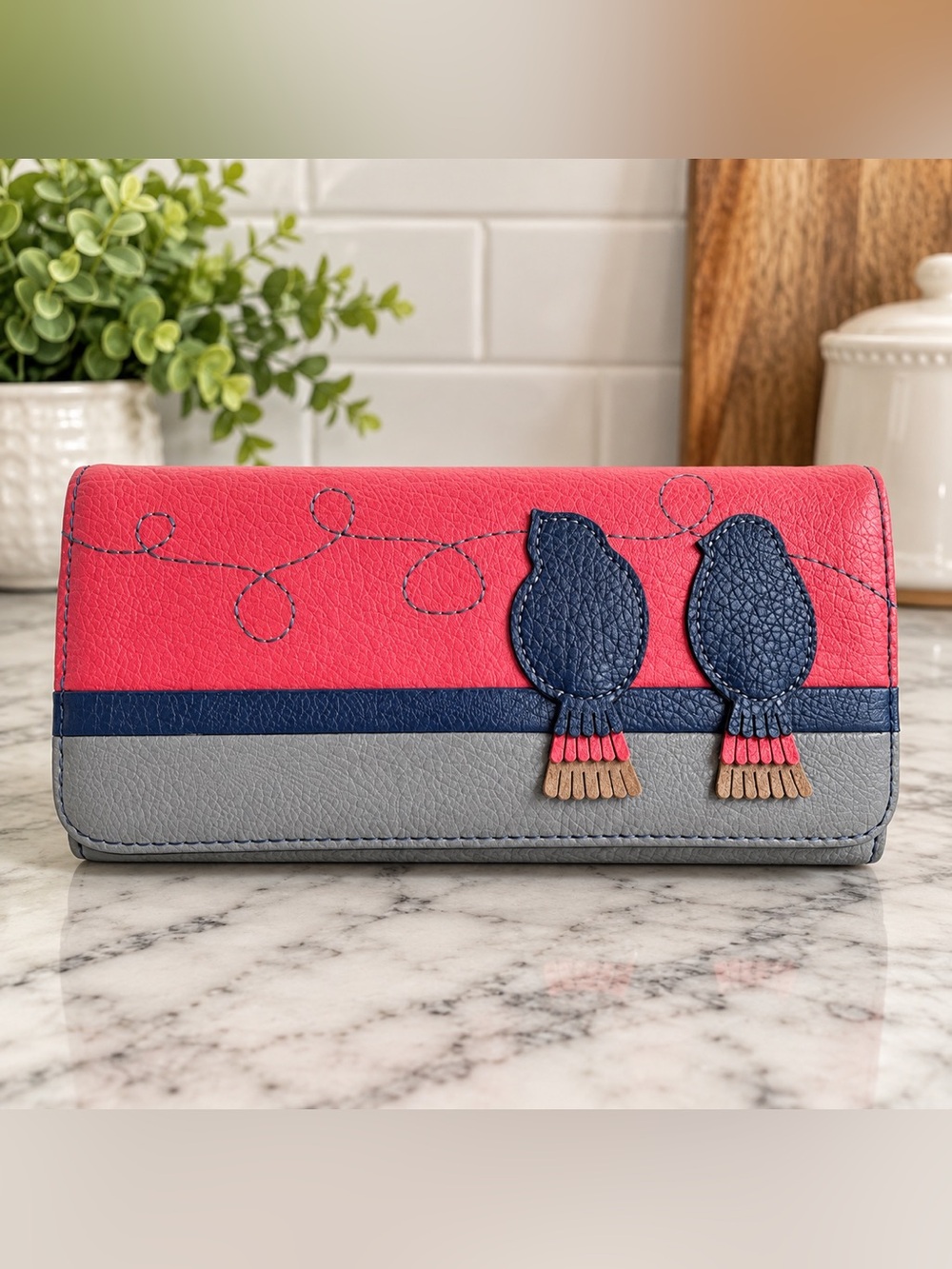 Relic Womens Wallet Bird Appliqué Red Navy Gray Zip Pocket ID Card Slots Trifold